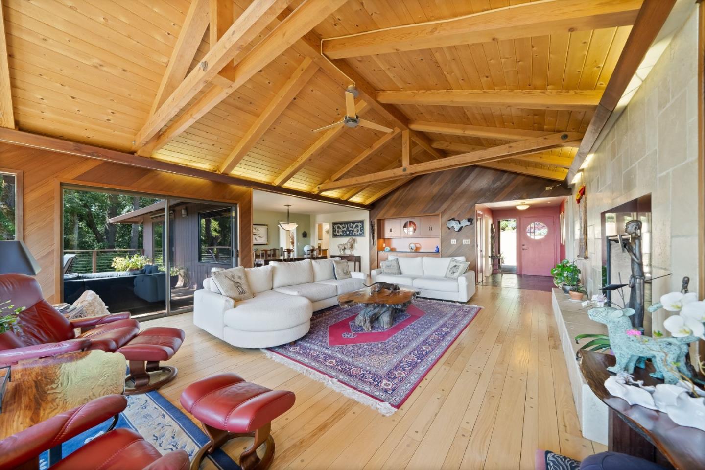 Detail Gallery Image 9 of 129 For 170 Fox Run, Los Gatos,  CA 95033 - 3 Beds | 3 Baths