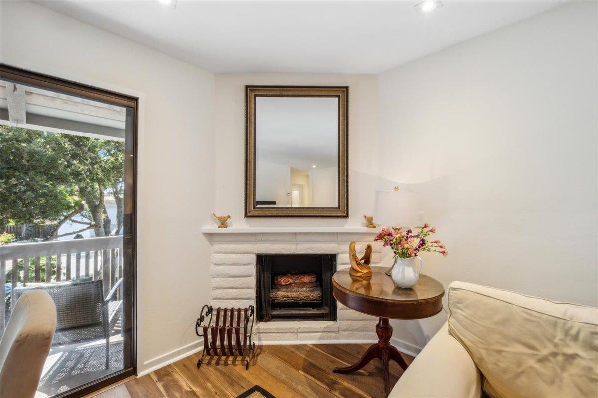 Detail Gallery Image 12 of 33 For 9500 Center St #1,  Carmel,  CA 93923 - 2 Beds | 2 Baths