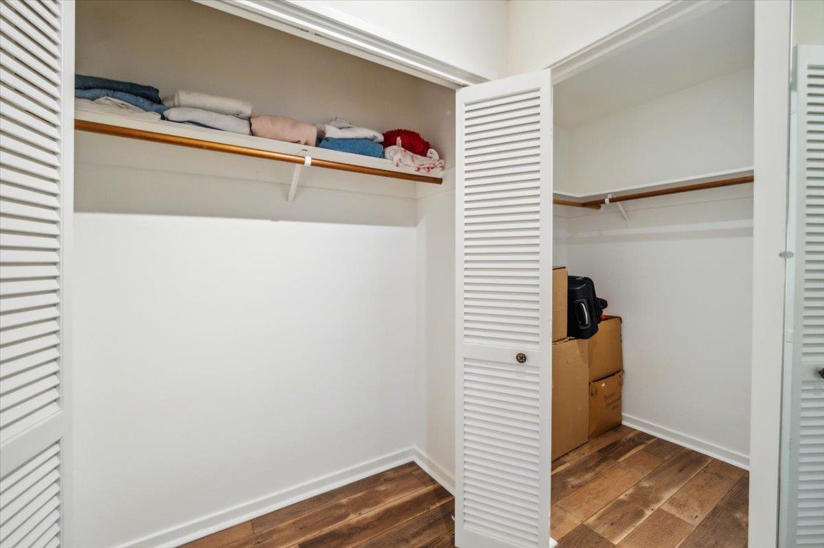 Detail Gallery Image 18 of 33 For 9500 Center St #1,  Carmel,  CA 93923 - 2 Beds | 2 Baths