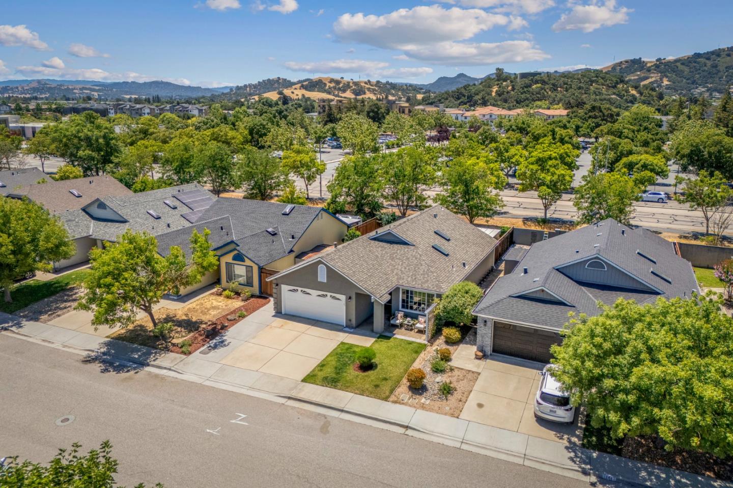 Detail Gallery Image 25 of 30 For 17437 Calle Del Sol, Morgan Hill,  CA 95037 - 4 Beds | 2 Baths