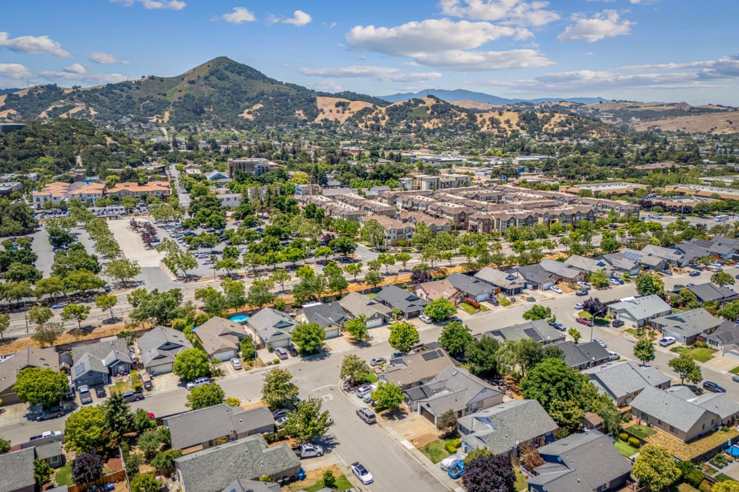Detail Gallery Image 27 of 30 For 17437 Calle Del Sol, Morgan Hill,  CA 95037 - 4 Beds | 2 Baths