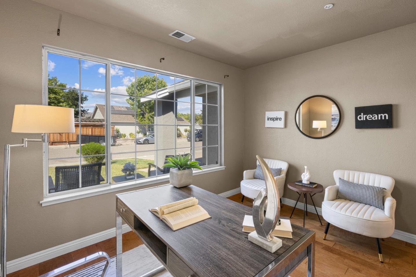 Detail Gallery Image 4 of 30 For 17437 Calle Del Sol, Morgan Hill,  CA 95037 - 4 Beds | 2 Baths