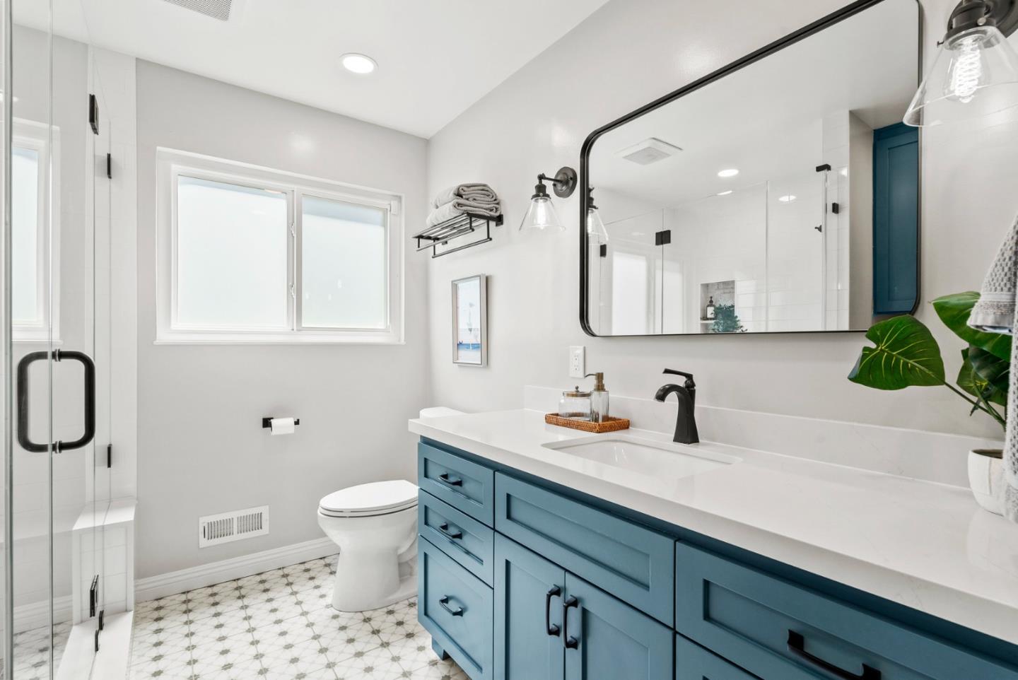 Detail Gallery Image 22 of 43 For 2369 Walden Sq, San Jose,  CA 95124 - 4 Beds | 2/1 Baths