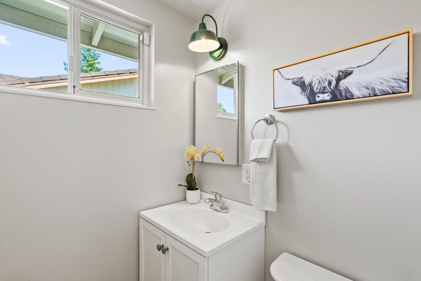 Detail Gallery Image 30 of 43 For 2369 Walden Sq, San Jose,  CA 95124 - 4 Beds | 2/1 Baths