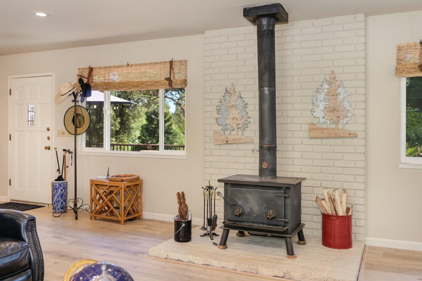 Detail Gallery Image 17 of 73 For 18950 Rainbow Mine Rd, Pine Grove,  CA 95665 - 3 Beds | 3 Baths