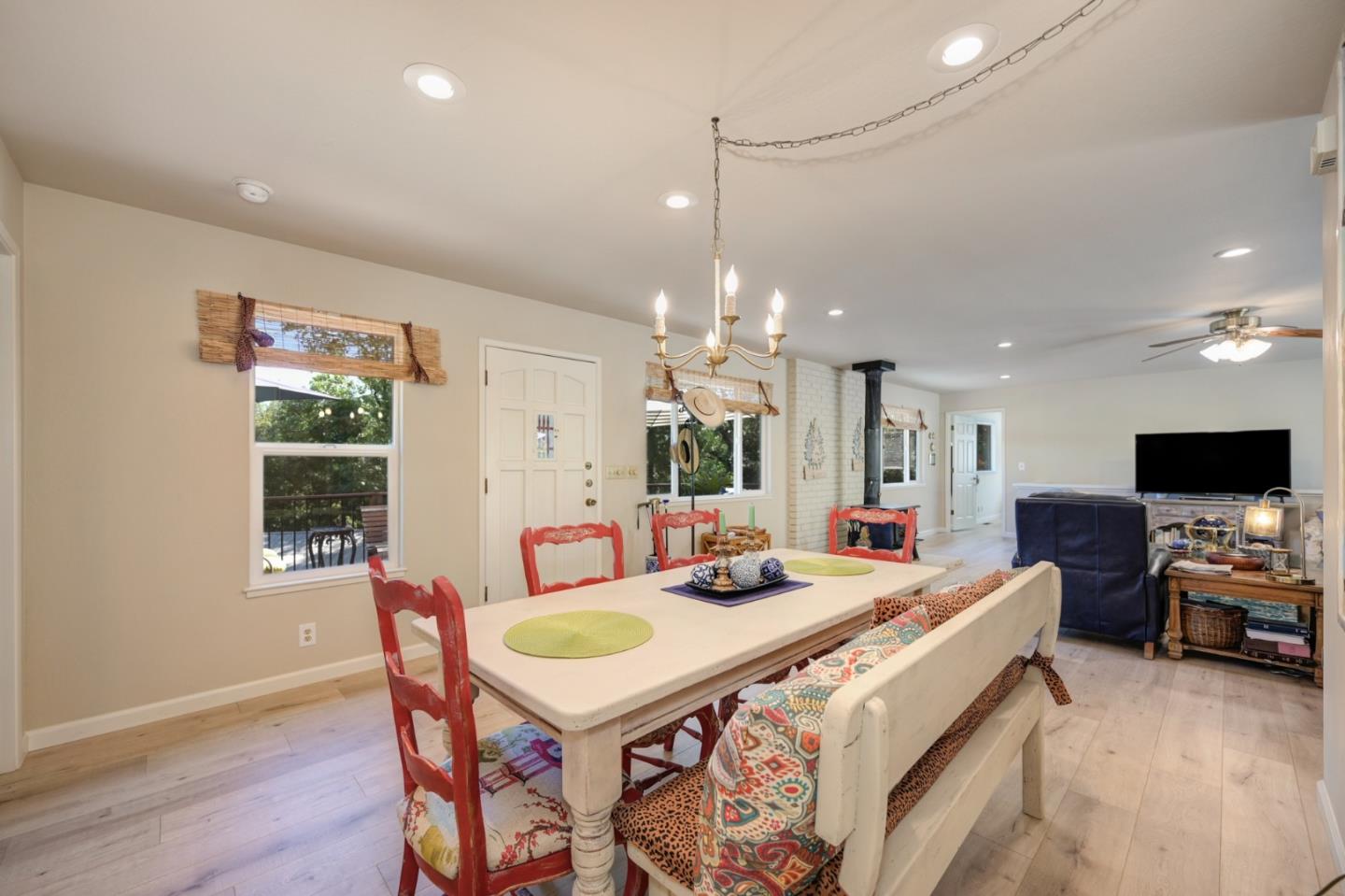 Detail Gallery Image 19 of 73 For 18950 Rainbow Mine Rd, Pine Grove,  CA 95665 - 3 Beds | 3 Baths