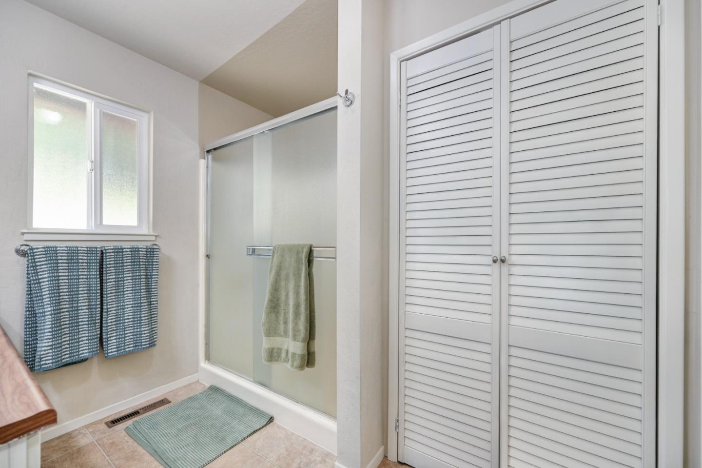 Detail Gallery Image 34 of 73 For 18950 Rainbow Mine Rd, Pine Grove,  CA 95665 - 3 Beds | 3 Baths