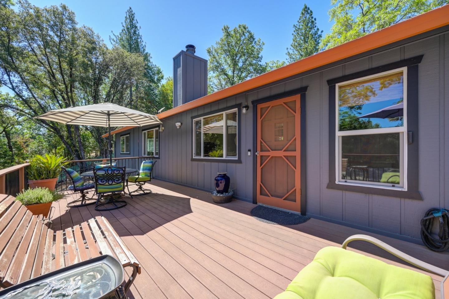 Detail Gallery Image 5 of 73 For 18950 Rainbow Mine Rd, Pine Grove,  CA 95665 - 3 Beds | 3 Baths