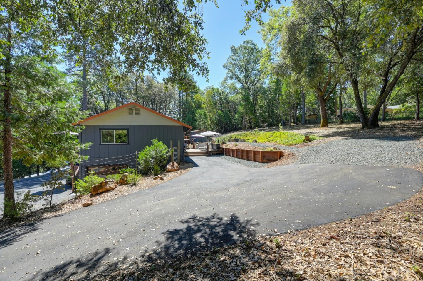 Detail Gallery Image 58 of 73 For 18950 Rainbow Mine Rd, Pine Grove,  CA 95665 - 3 Beds | 3 Baths