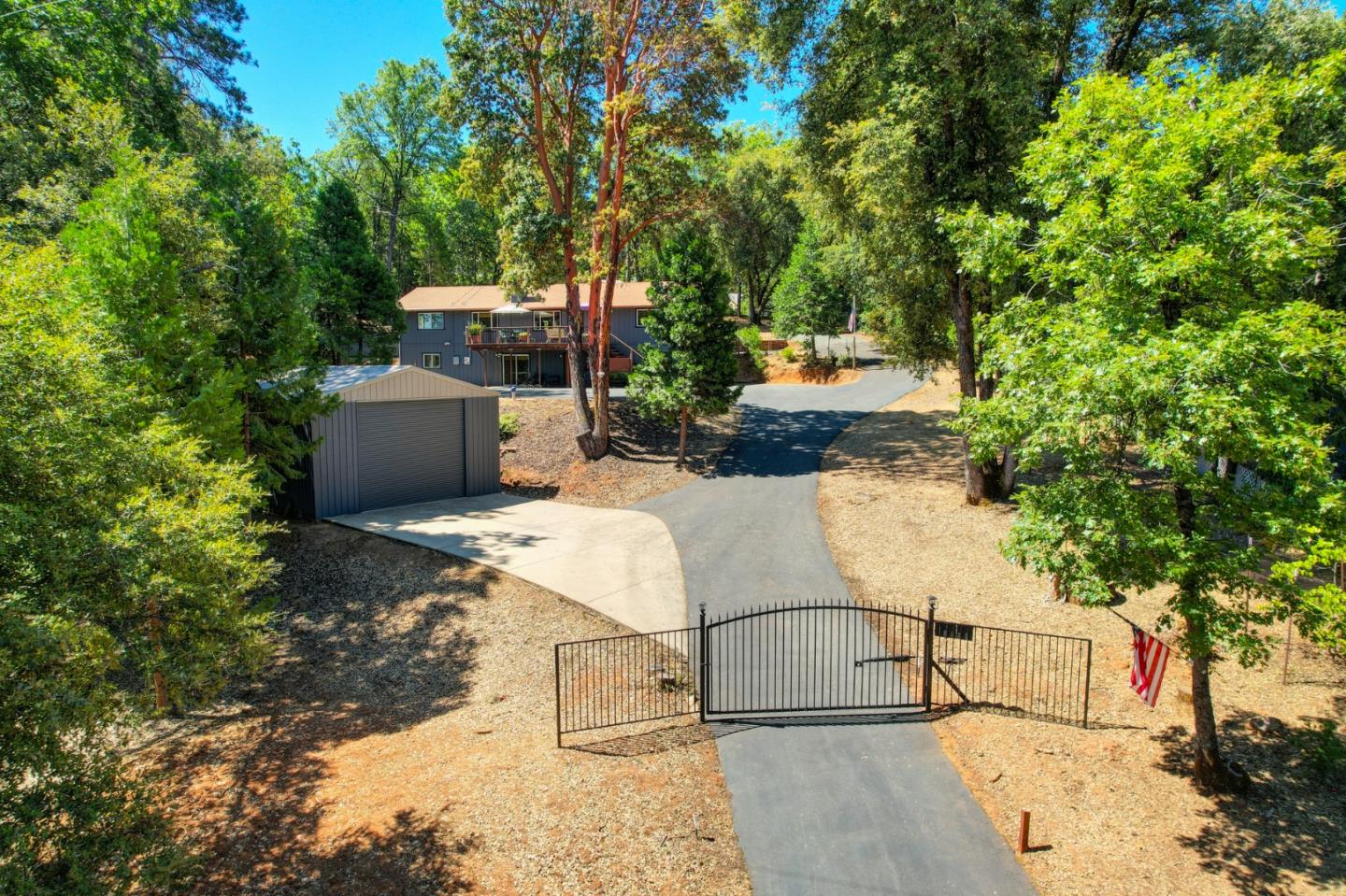 Detail Gallery Image 62 of 73 For 18950 Rainbow Mine Rd, Pine Grove,  CA 95665 - 3 Beds | 3 Baths
