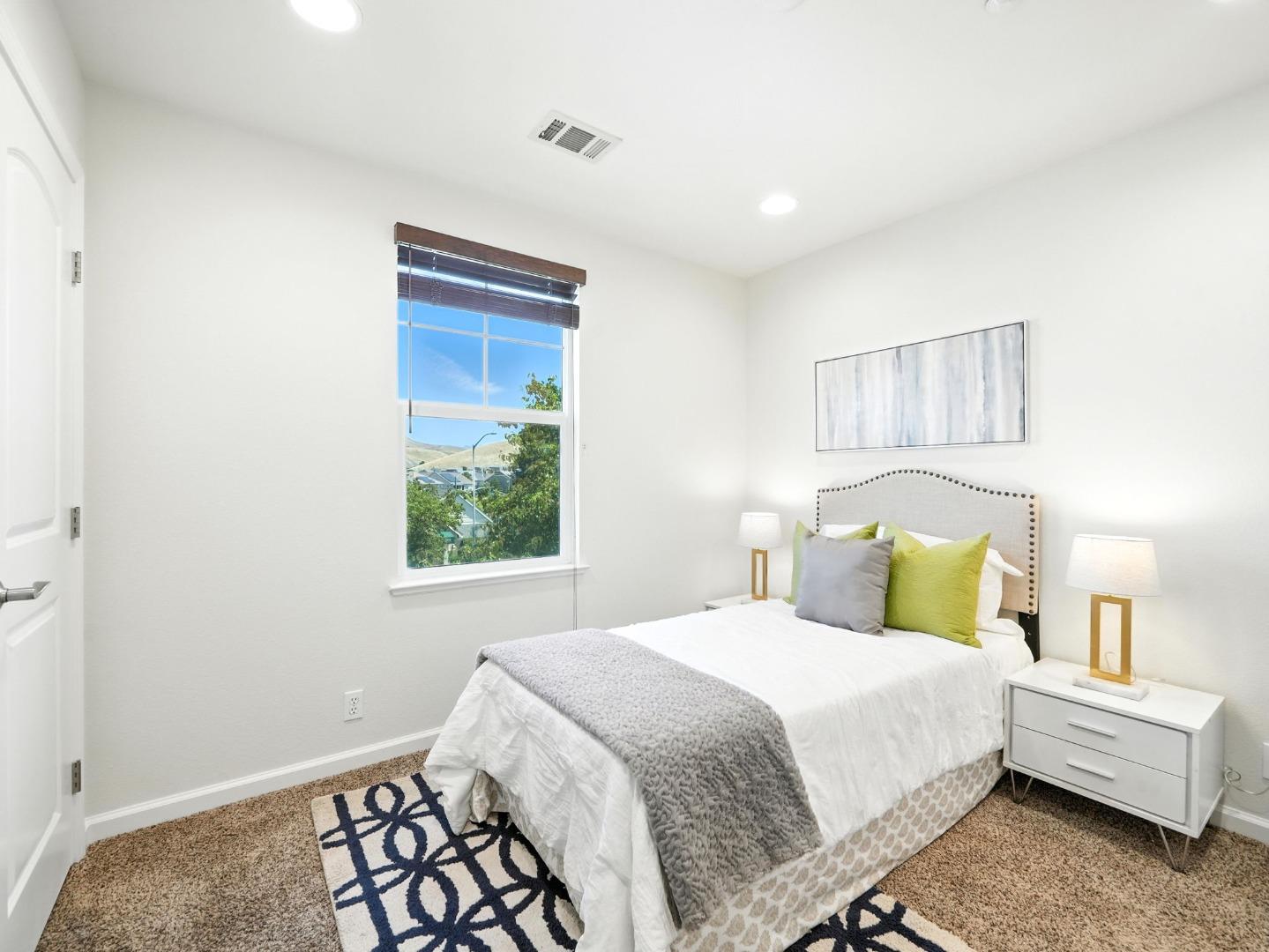 Detail Gallery Image 11 of 23 For 3698 Branding Iron Pl, Dublin,  CA 94568 - 2 Beds | 2/1 Baths