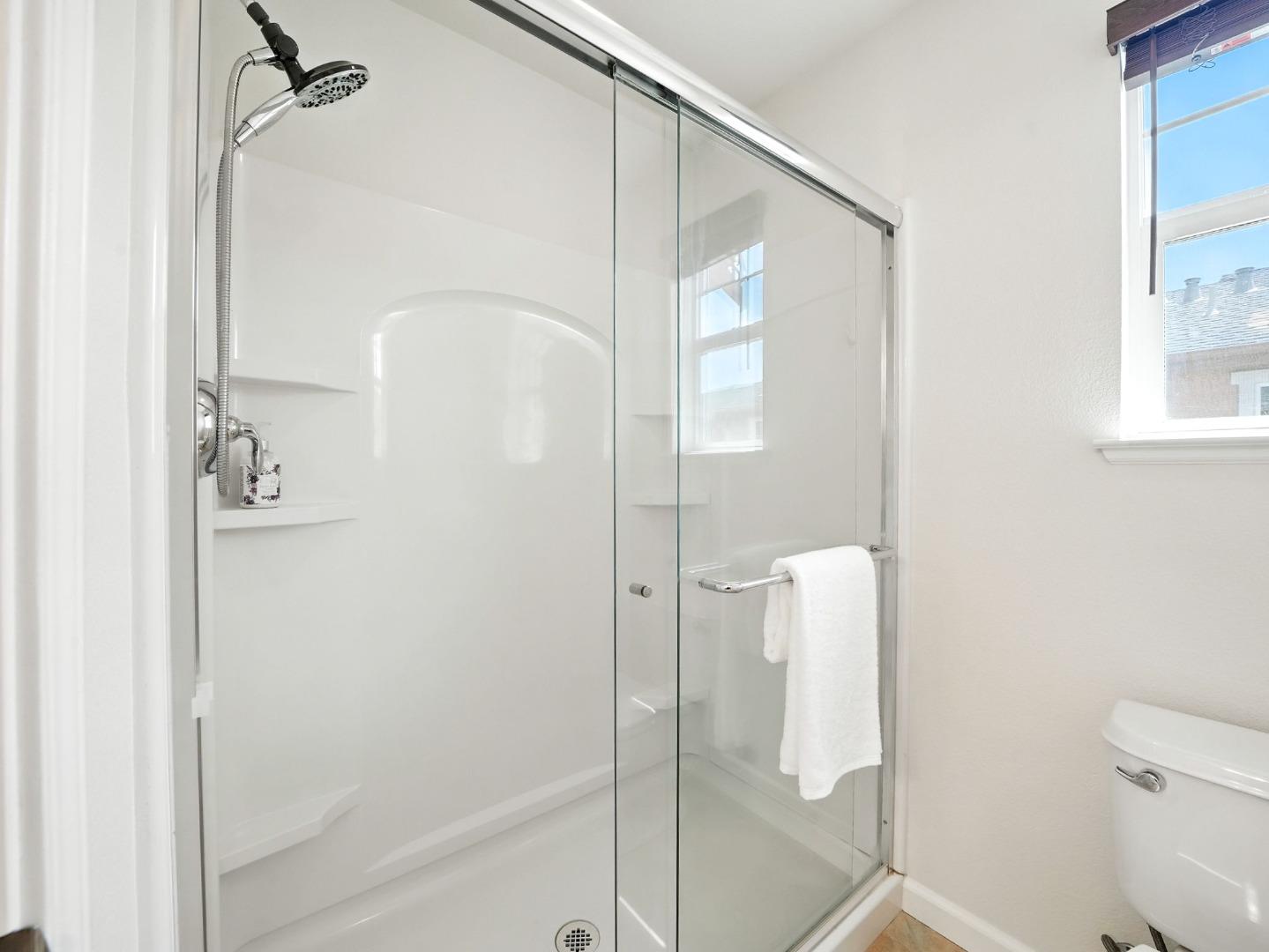 Detail Gallery Image 17 of 23 For 3698 Branding Iron Pl, Dublin,  CA 94568 - 2 Beds | 2/1 Baths
