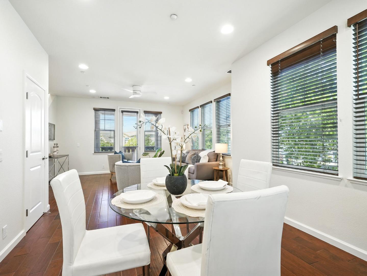 Detail Gallery Image 5 of 23 For 3698 Branding Iron Pl, Dublin,  CA 94568 - 2 Beds | 2/1 Baths