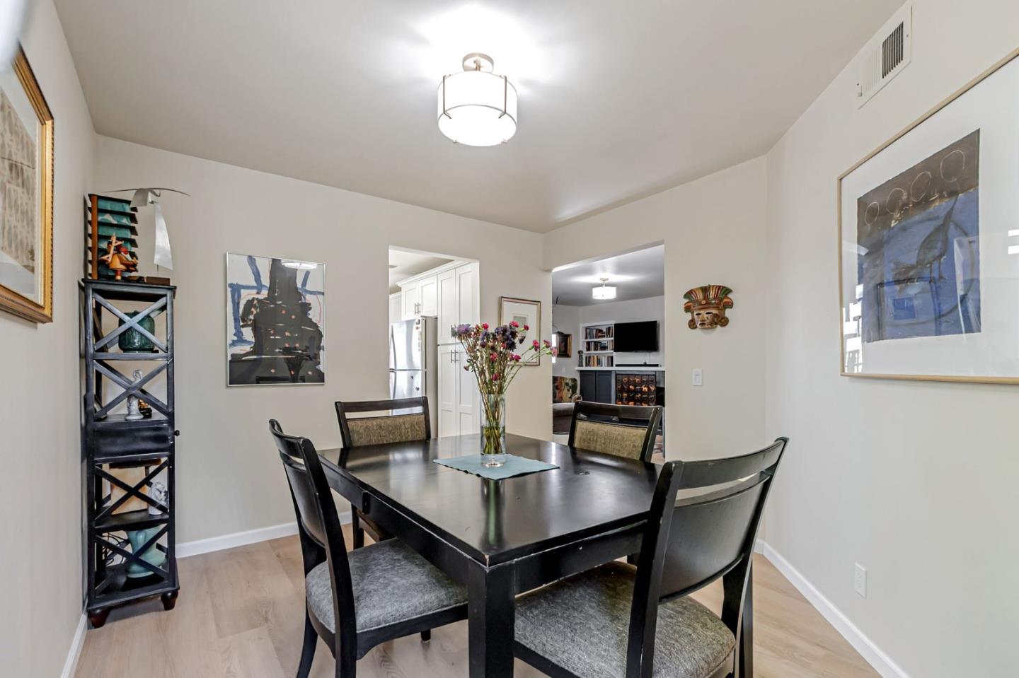 Detail Gallery Image 6 of 67 For 8463 Traminer Ct, San Jose,  CA 95135 - 2 Beds | 2 Baths