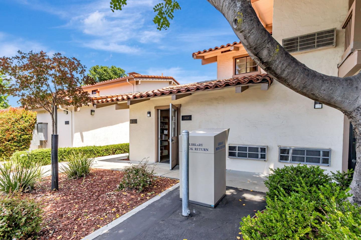 Detail Gallery Image 64 of 67 For 8463 Traminer Ct, San Jose,  CA 95135 - 2 Beds | 2 Baths