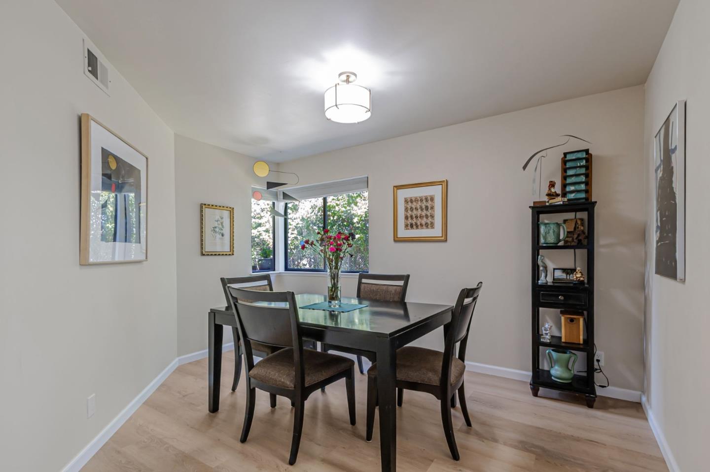 Detail Gallery Image 7 of 67 For 8463 Traminer Ct, San Jose,  CA 95135 - 2 Beds | 2 Baths