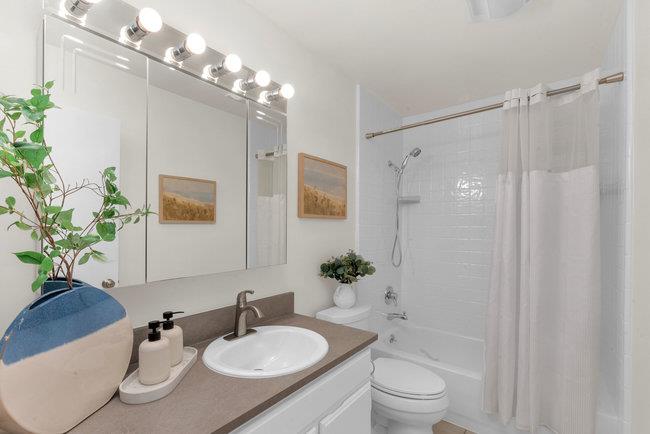Detail Gallery Image 13 of 38 For 828 N El Camino Real #9,  San Mateo,  CA 94401 - 1 Beds | 1 Baths