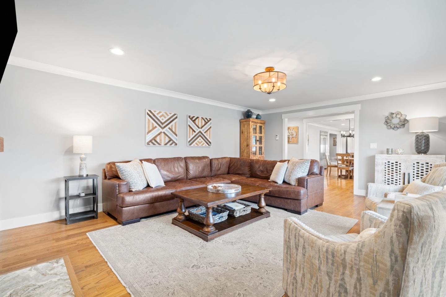 Detail Gallery Image 10 of 41 For 2985 Roop Rd, Gilroy,  CA 95020 - 4 Beds | 2/1 Baths