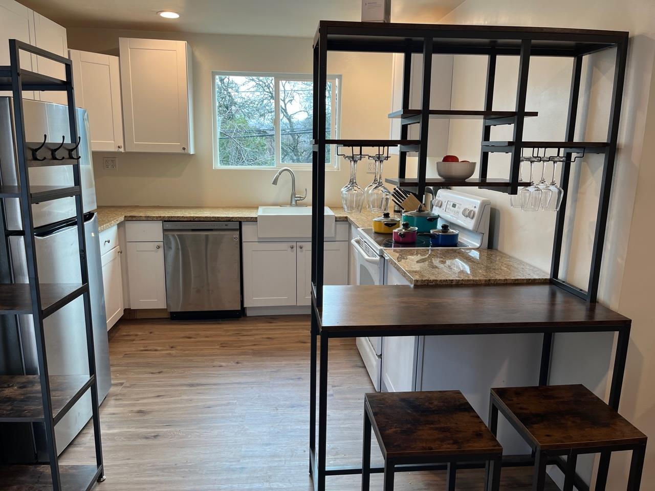 Detail Gallery Image 10 of 43 For 14748 Uhl Ave, Clearlake,  CA 95422 - 3 Beds | 1 Baths