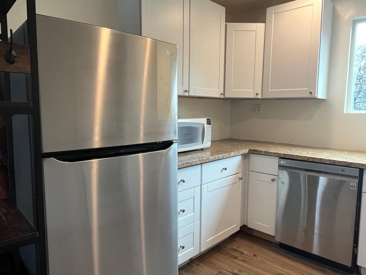 Detail Gallery Image 12 of 43 For 14748 Uhl Ave, Clearlake,  CA 95422 - 3 Beds | 1 Baths