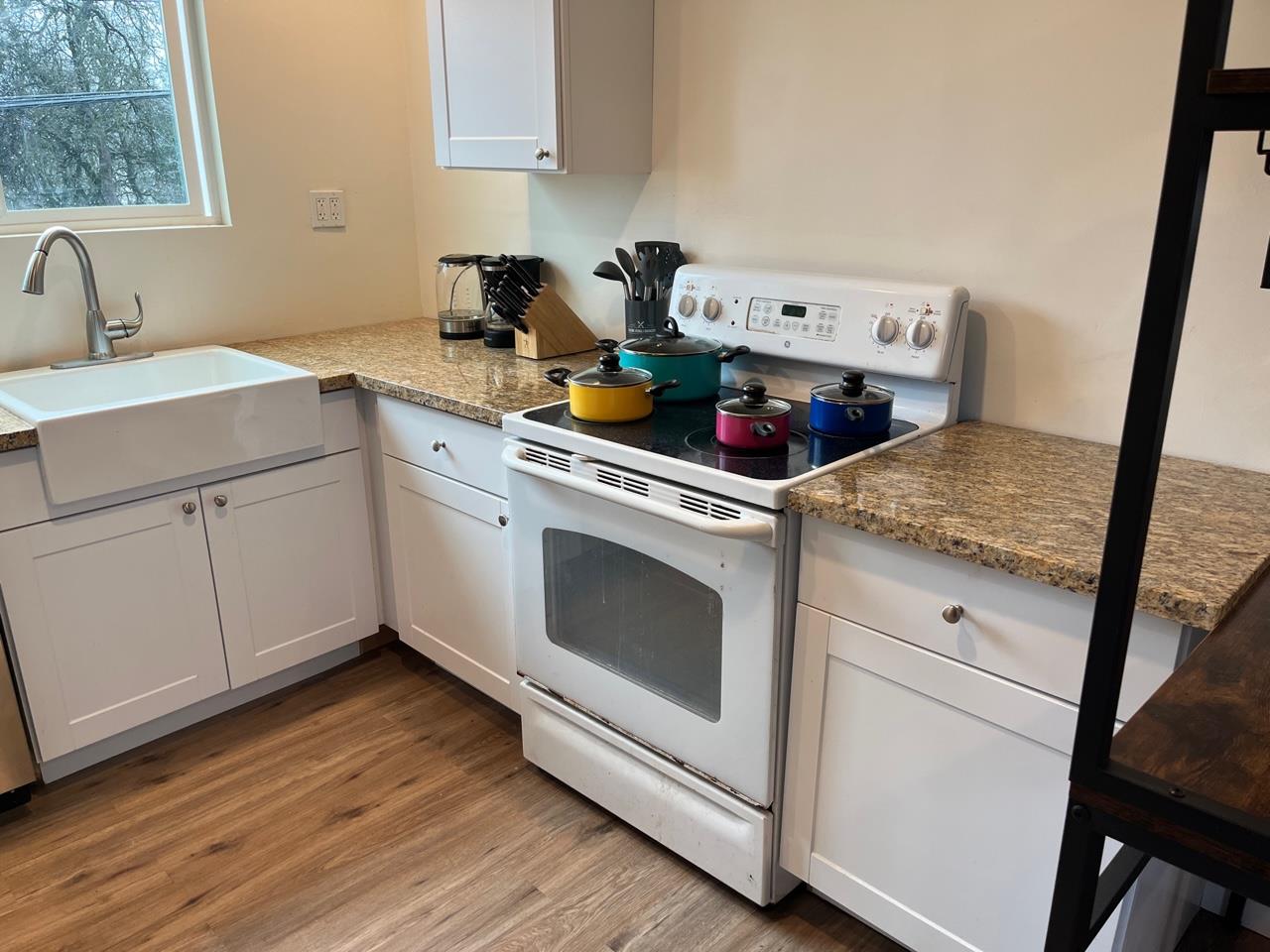 Detail Gallery Image 14 of 43 For 14748 Uhl Ave, Clearlake,  CA 95422 - 3 Beds | 1 Baths