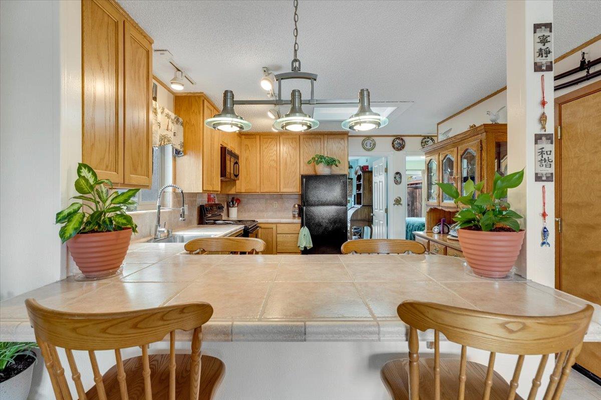 Detail Gallery Image 11 of 32 For 338 Dufour St, Santa Cruz,  CA 95060 - 2 Beds | 1 Baths