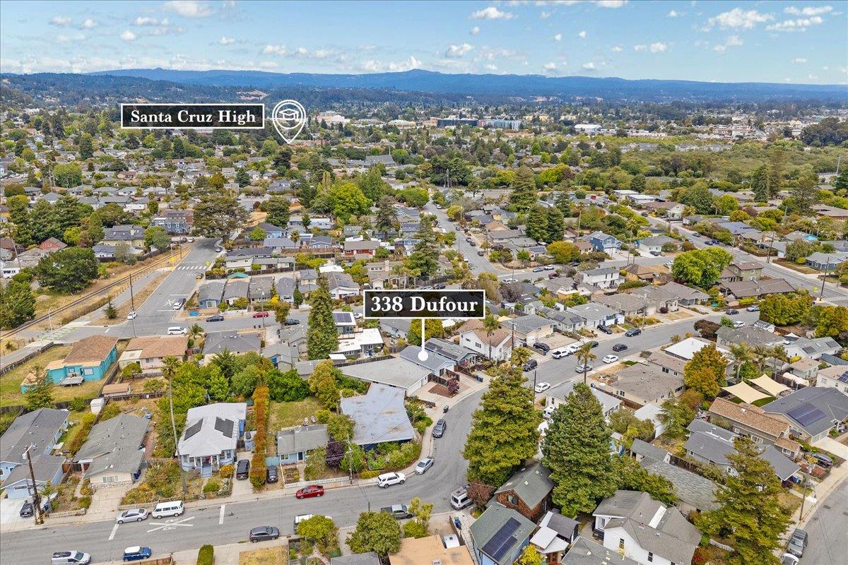 Detail Gallery Image 30 of 32 For 338 Dufour St, Santa Cruz,  CA 95060 - 2 Beds | 1 Baths