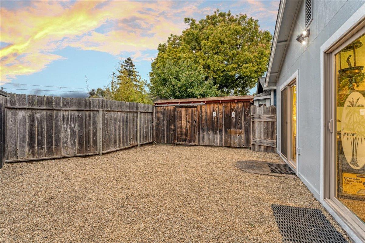 Detail Gallery Image 5 of 32 For 338 Dufour St, Santa Cruz,  CA 95060 - 2 Beds | 1 Baths