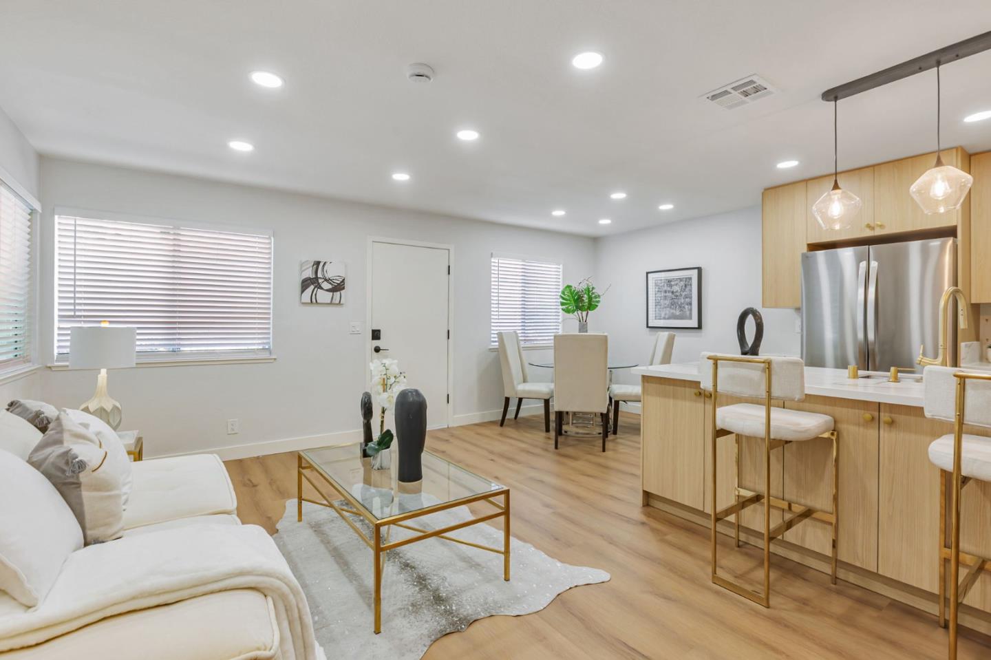 Detail Gallery Image 14 of 31 For 832 Gilchrist Dr #3,  San Jose,  CA 95133 - 2 Beds | 1 Baths