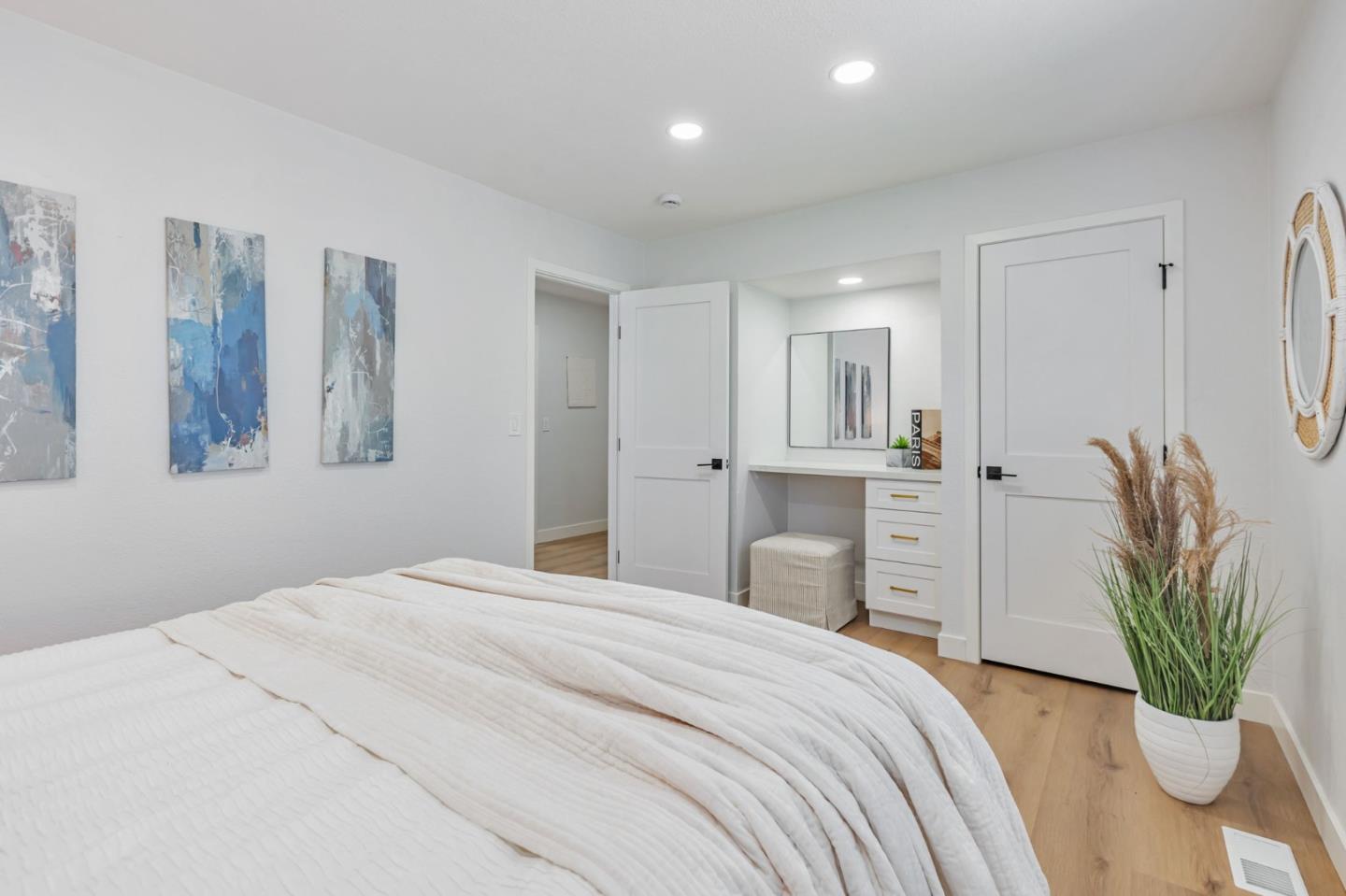 Detail Gallery Image 19 of 31 For 832 Gilchrist Dr #3,  San Jose,  CA 95133 - 2 Beds | 1 Baths