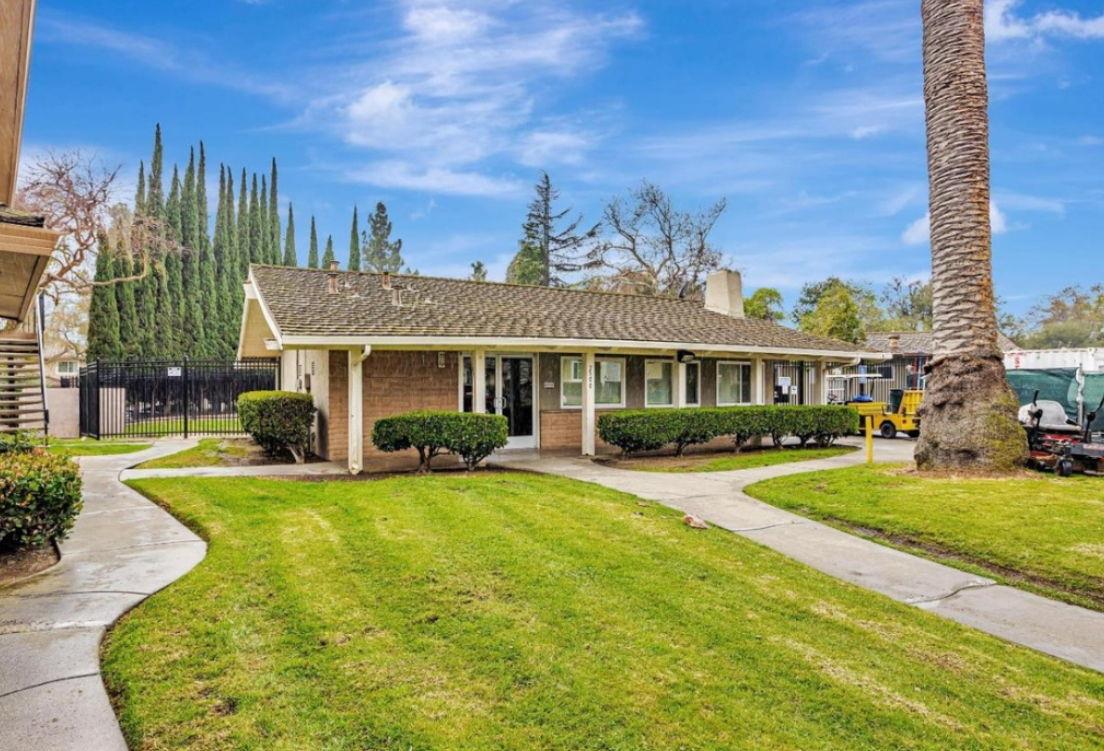 Detail Gallery Image 25 of 31 For 832 Gilchrist Dr #3,  San Jose,  CA 95133 - 2 Beds | 1 Baths