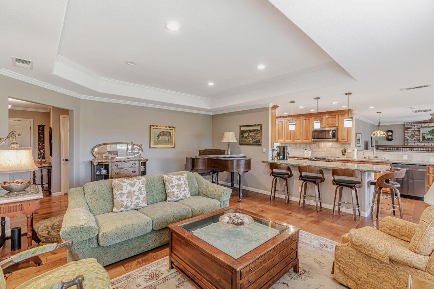 Detail Gallery Image 21 of 49 For 19225 Reavis Way, Salinas,  CA 93907 - 4 Beds | 2/1 Baths