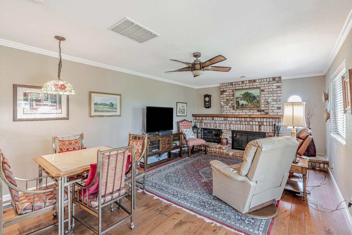 Detail Gallery Image 23 of 49 For 19225 Reavis Way, Salinas,  CA 93907 - 4 Beds | 2/1 Baths