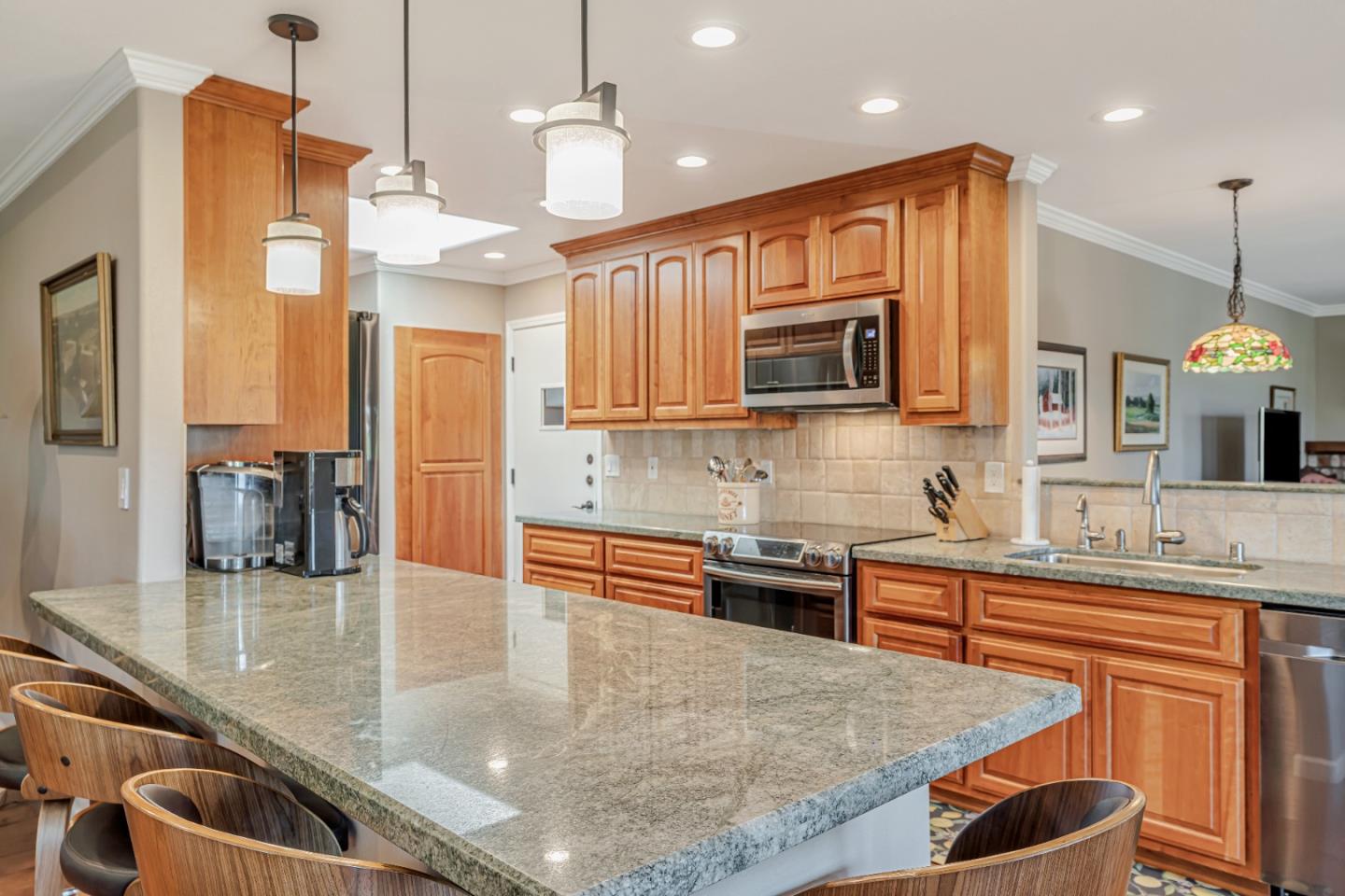 Detail Gallery Image 26 of 49 For 19225 Reavis Way, Salinas,  CA 93907 - 4 Beds | 2/1 Baths