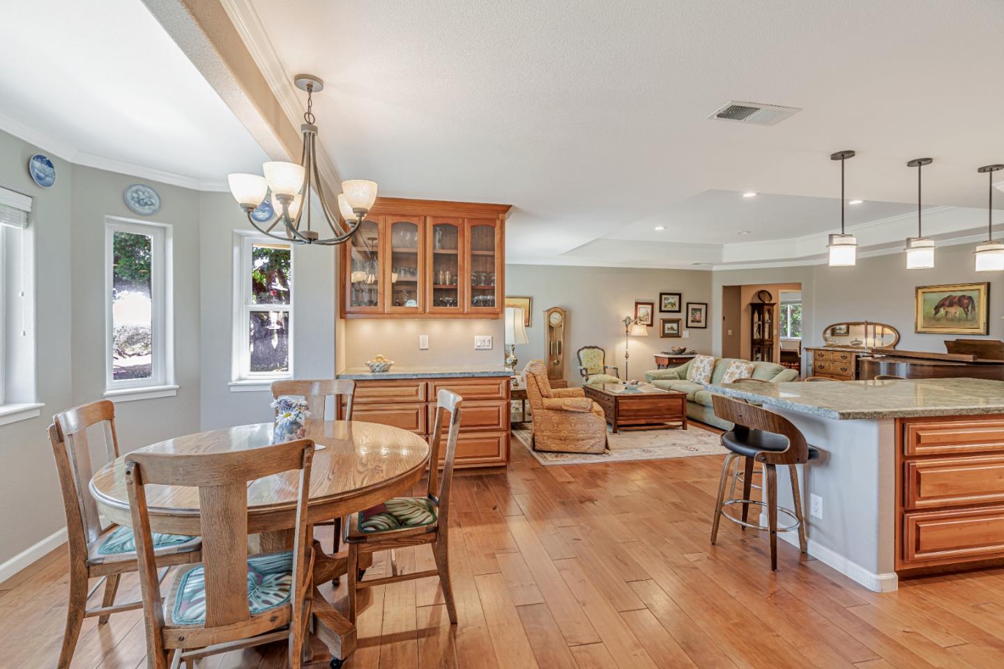 Detail Gallery Image 28 of 49 For 19225 Reavis Way, Salinas,  CA 93907 - 4 Beds | 2/1 Baths