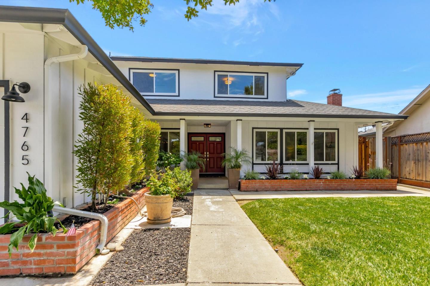 Detail Gallery Image 2 of 29 For 4765 Corrales Dr, San Jose,  CA 95136 - 5 Beds | 2/1 Baths