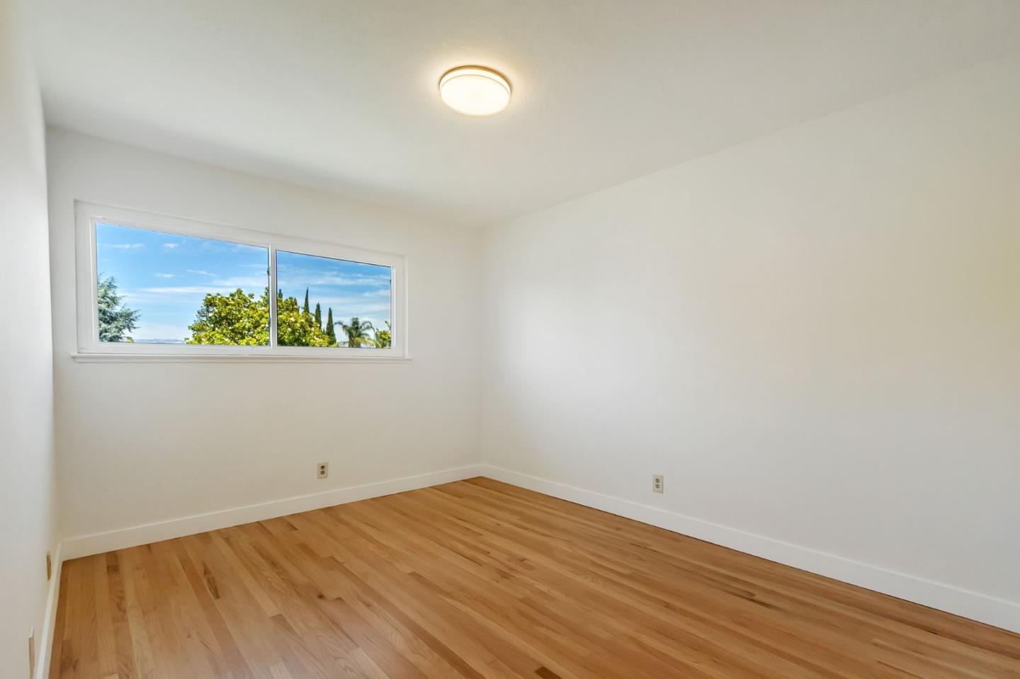 Detail Gallery Image 20 of 29 For 4765 Corrales Dr, San Jose,  CA 95136 - 5 Beds | 2/1 Baths