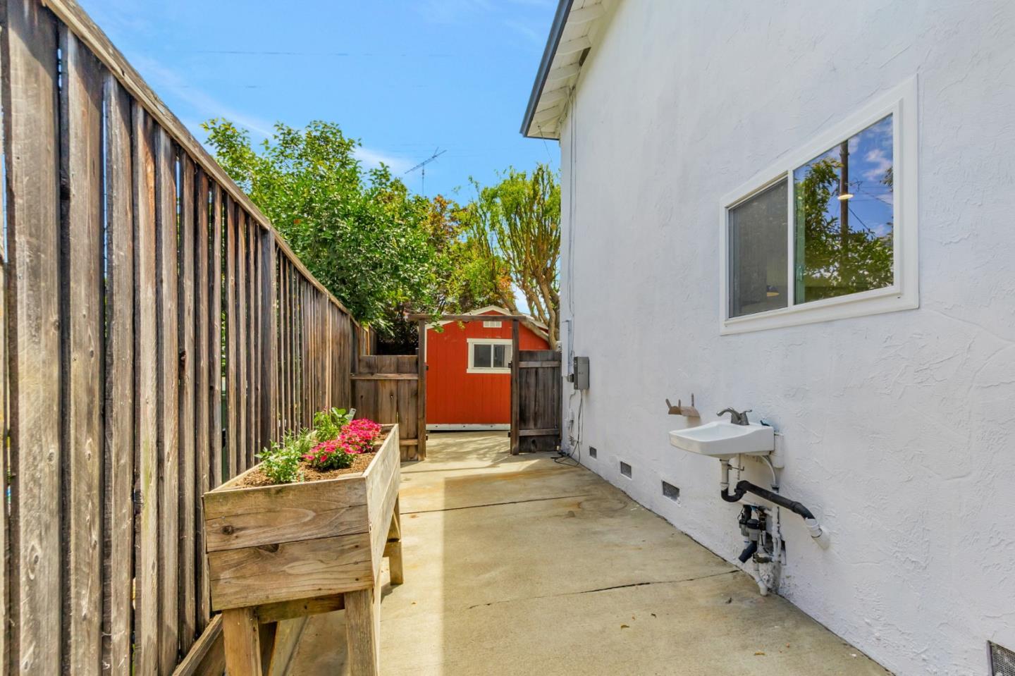 Detail Gallery Image 26 of 29 For 4765 Corrales Dr, San Jose,  CA 95136 - 5 Beds | 2/1 Baths