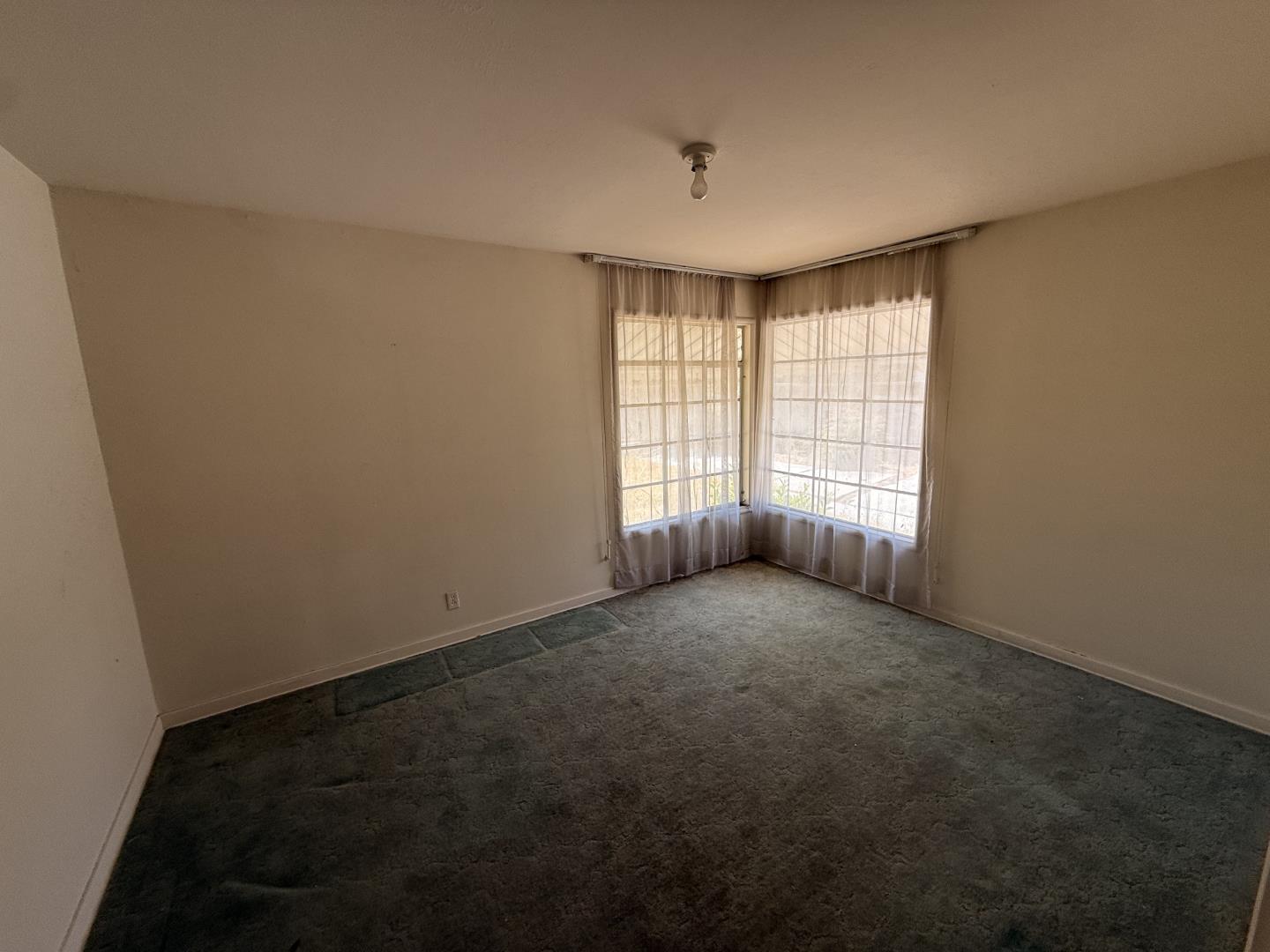 Detail Gallery Image 13 of 18 For 3032 El Sobrante St, Santa Clara,  CA 95051 - 3 Beds | 1 Baths