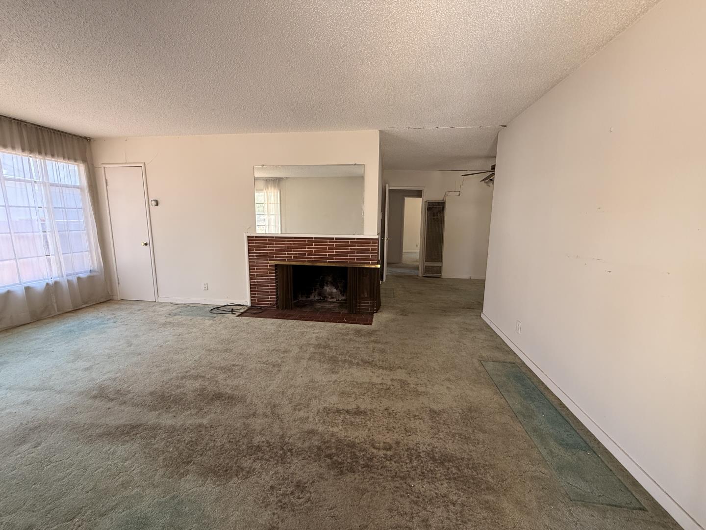 Detail Gallery Image 5 of 18 For 3032 El Sobrante St, Santa Clara,  CA 95051 - 3 Beds | 1 Baths
