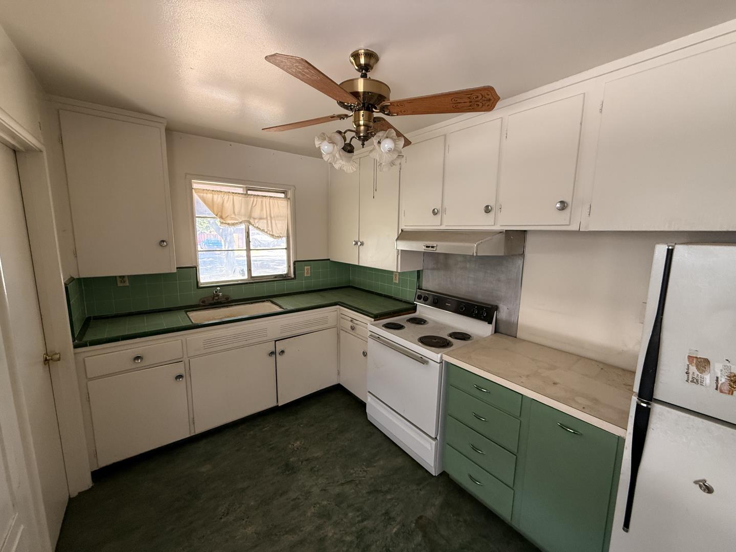 Detail Gallery Image 7 of 18 For 3032 El Sobrante St, Santa Clara,  CA 95051 - 3 Beds | 1 Baths