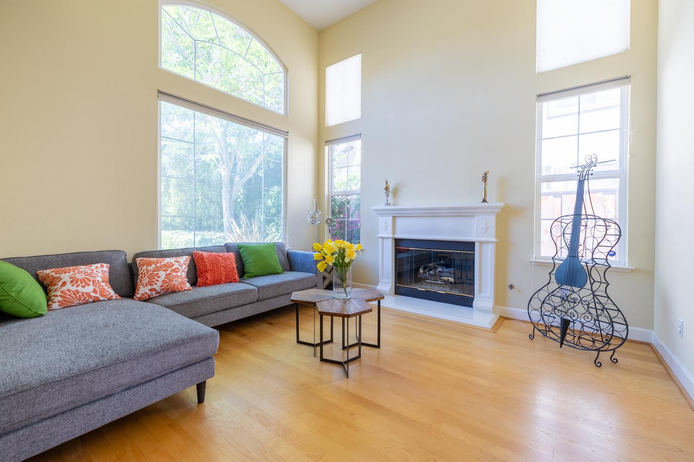 Detail Gallery Image 4 of 30 For 18342 Solano Ct, Morgan Hill,  CA 95037 - 5 Beds | 3 Baths