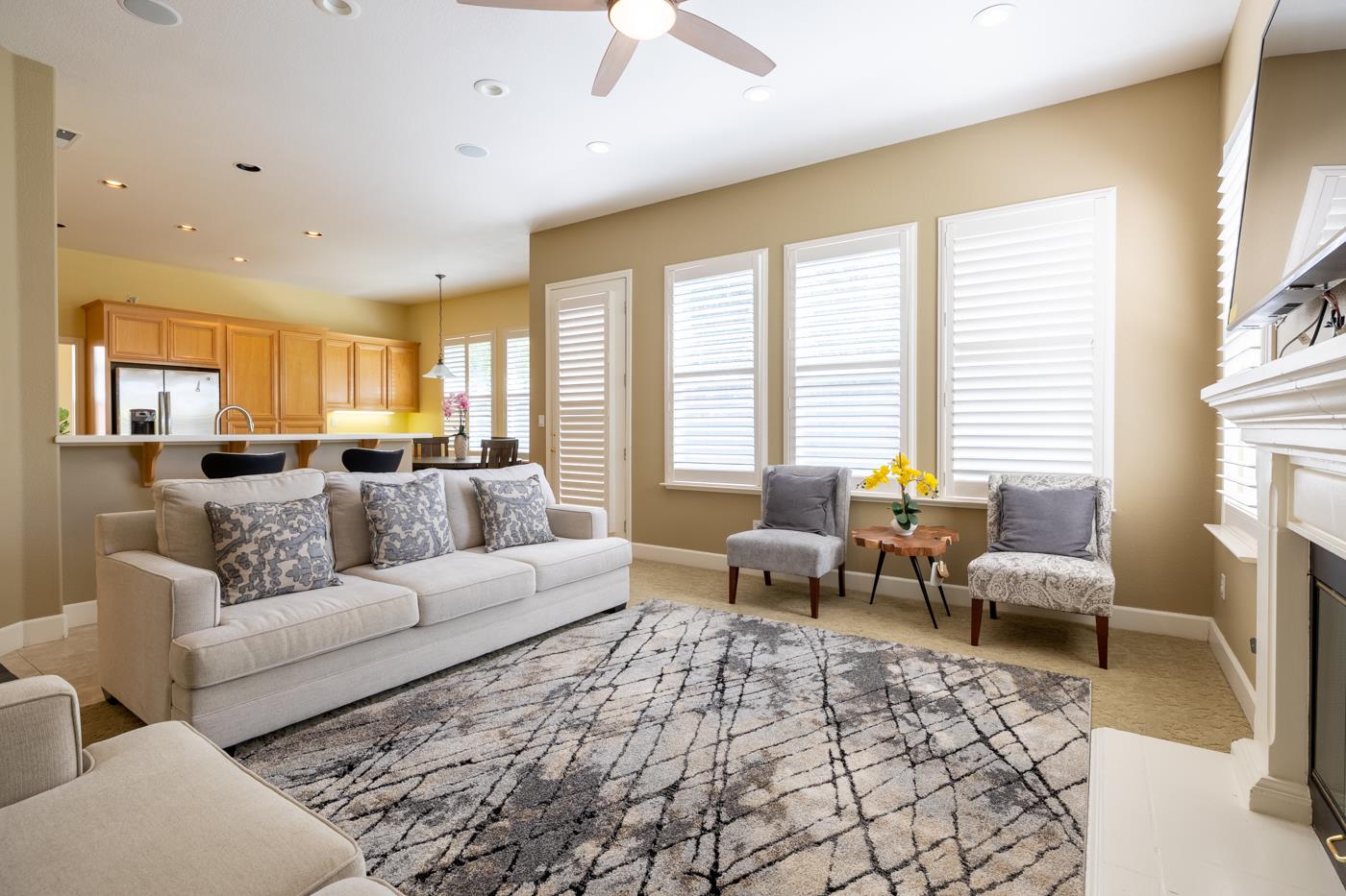 Detail Gallery Image 9 of 30 For 18342 Solano Ct, Morgan Hill,  CA 95037 - 5 Beds | 3 Baths