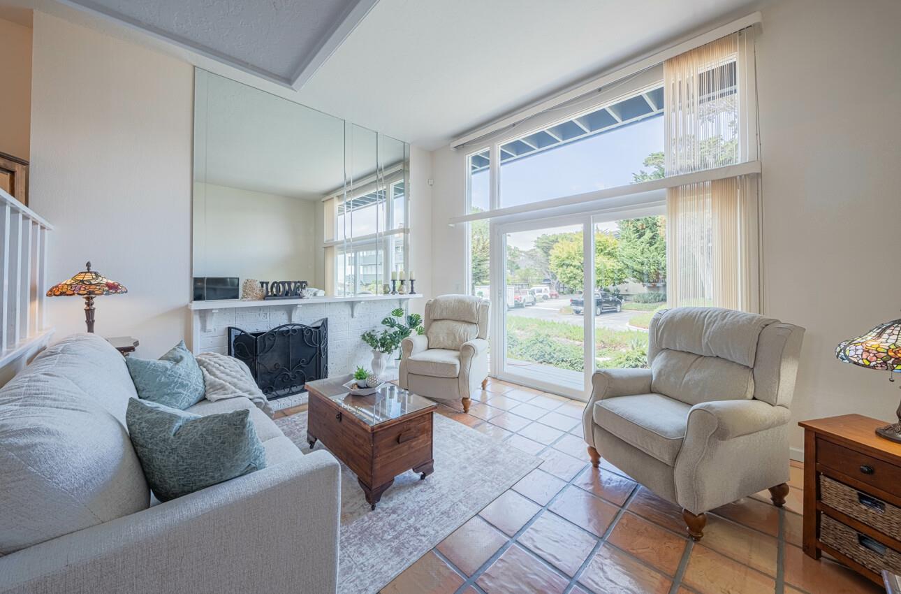 Detail Gallery Image 10 of 52 For 39 La Playa St, Monterey,  CA 93940 - 2 Beds | 2/1 Baths