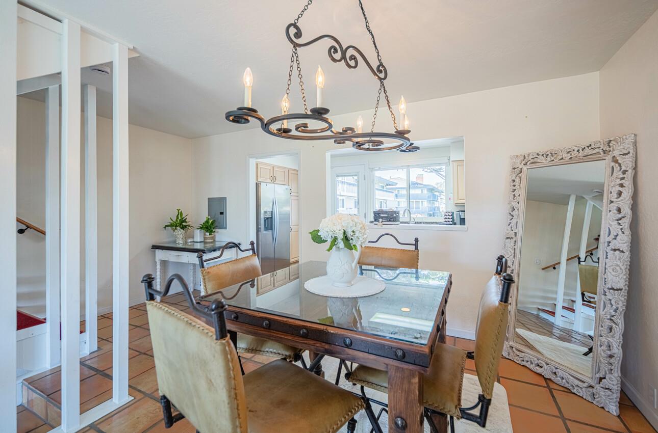 Detail Gallery Image 18 of 52 For 39 La Playa St, Monterey,  CA 93940 - 2 Beds | 2/1 Baths