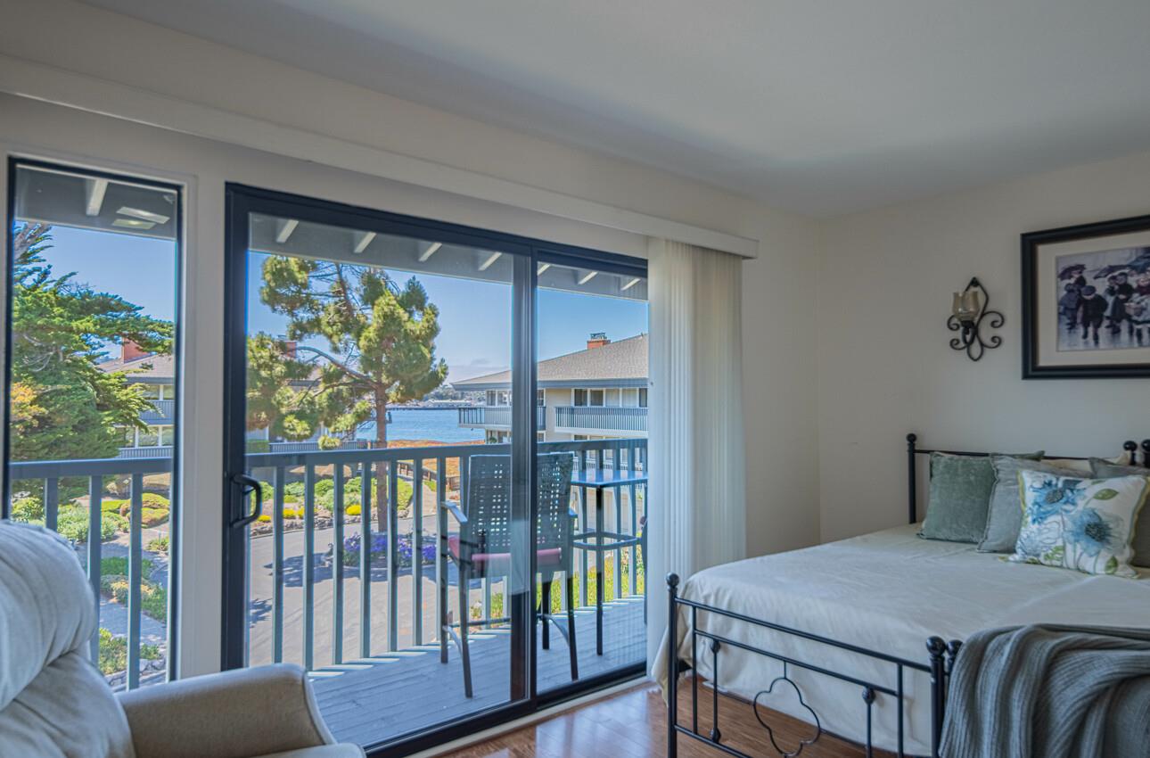 Detail Gallery Image 27 of 52 For 39 La Playa St, Monterey,  CA 93940 - 2 Beds | 2/1 Baths