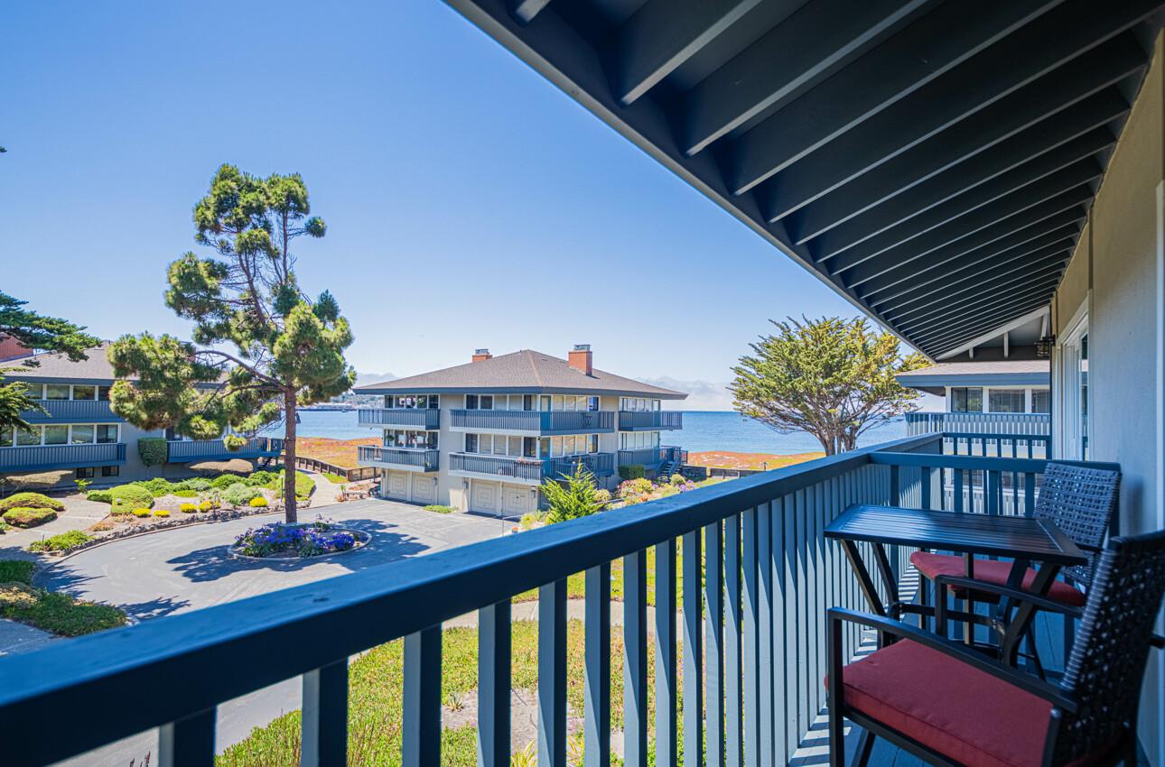 Detail Gallery Image 28 of 52 For 39 La Playa St, Monterey,  CA 93940 - 2 Beds | 2/1 Baths