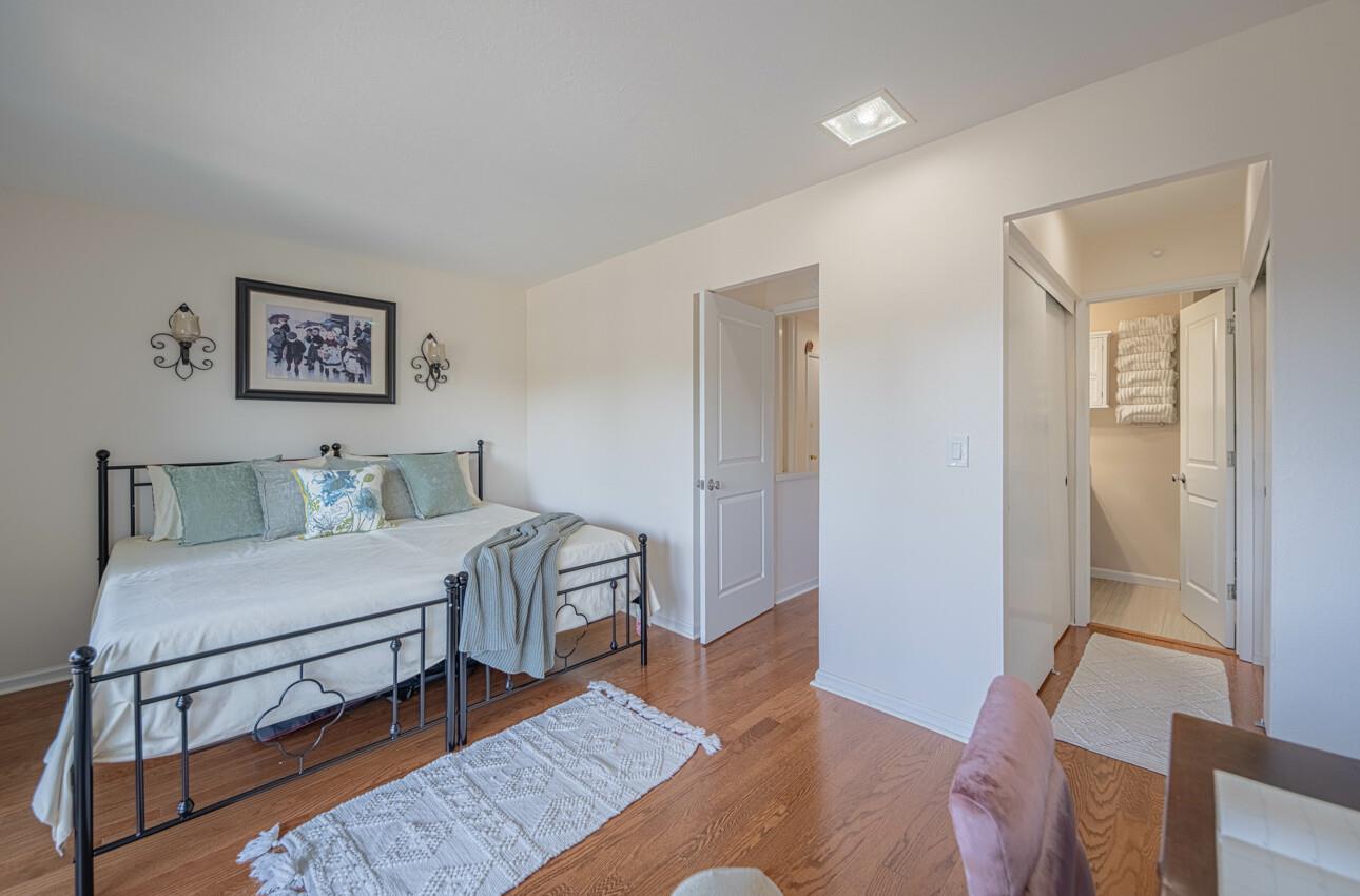 Detail Gallery Image 30 of 52 For 39 La Playa St, Monterey,  CA 93940 - 2 Beds | 2/1 Baths