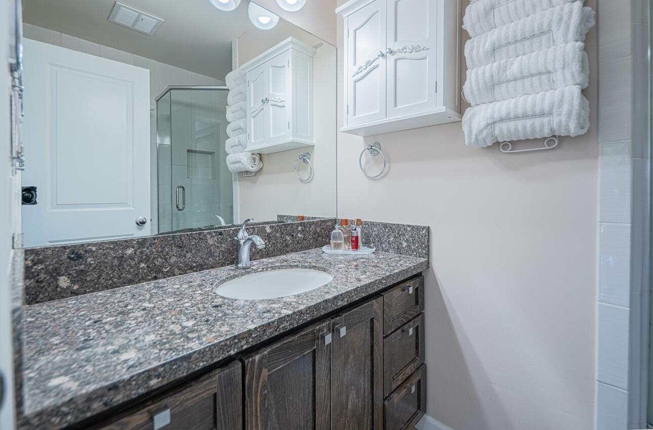 Detail Gallery Image 31 of 52 For 39 La Playa St, Monterey,  CA 93940 - 2 Beds | 2/1 Baths