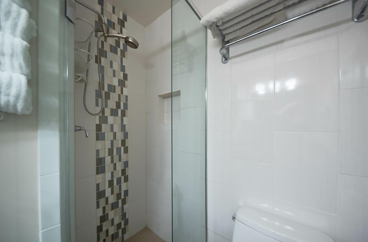 Detail Gallery Image 32 of 52 For 39 La Playa St, Monterey,  CA 93940 - 2 Beds | 2/1 Baths